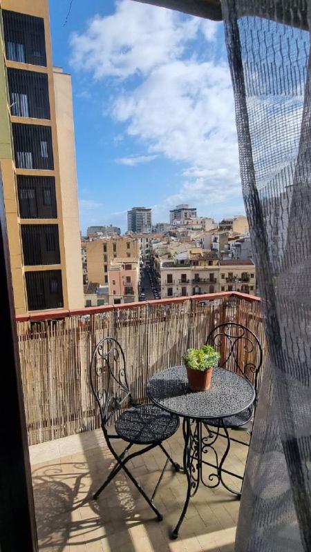 Enne'S Apartments In The Heart Of Palermo Ngoại thất bức ảnh